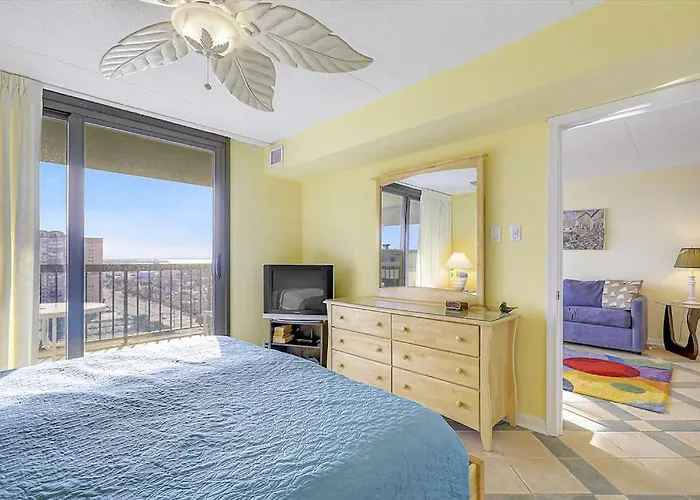 Bright With Balcony Views Pool Game Tennis Court & Ac Holiday home Ocean City