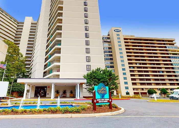Holiday home Bright With Balcony Views Pool Game Tennis Court & Ac *