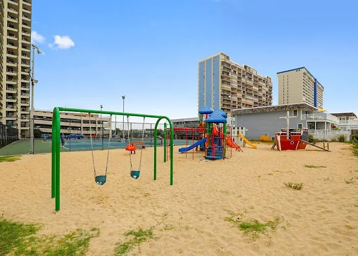 Bright With Balcony Views Pool Game Tennis Court & Ac Ocean City