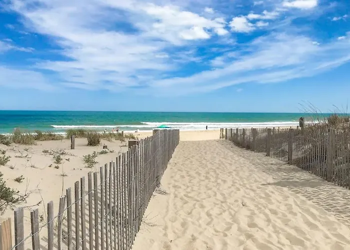 Bright With Balcony Views Pool Game Tennis Court & Ac Holiday home Ocean City